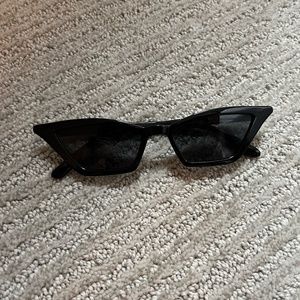 Cat eye sunglasses